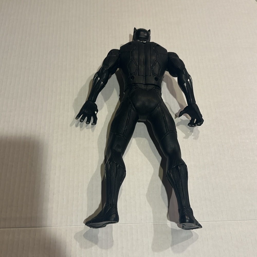 Black panther black silver figurine that makes a noise when you twist the waist - Picture 2 of 6